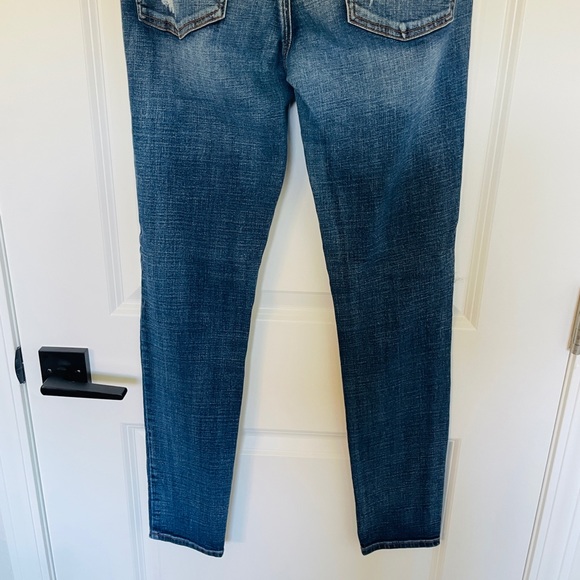 Super Stretch Ripped Jegging - Picture 5 of 6